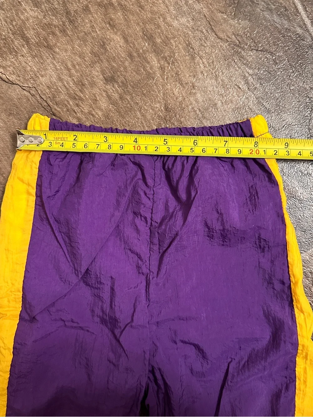 Vintage Los Angeles Lakers 2-piece nylon windsuit size 18 m